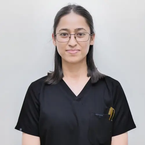 Portrait of Dr Aparna Lepta