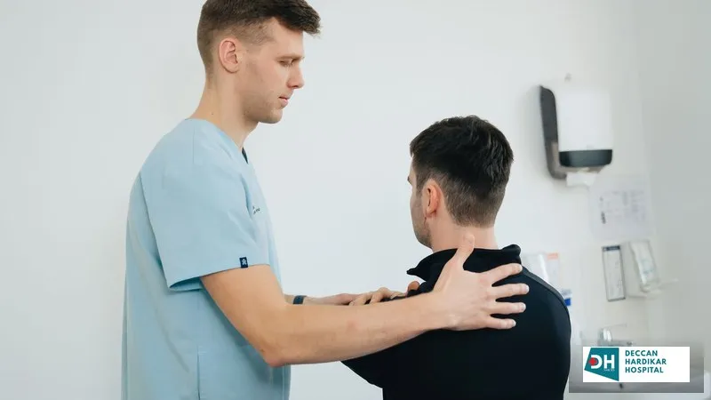 Frozen Shoulder: Causes, Stages, and When to See a Doctor